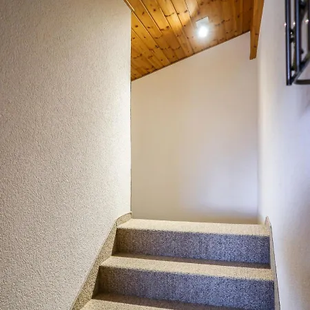 Apartament Chaedoz 61 By Interhome *